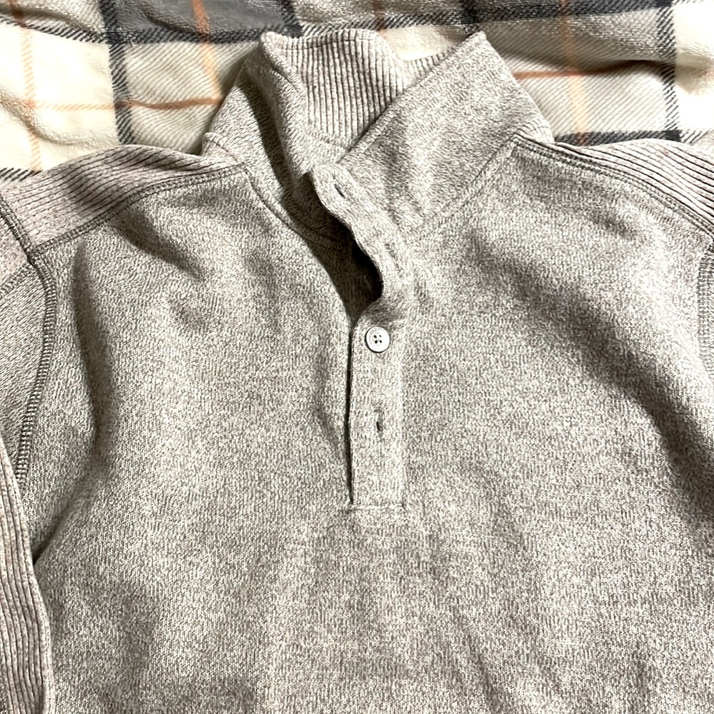 Van Heusen pullover